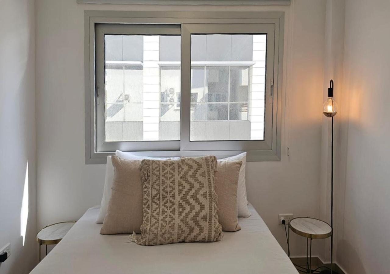 Phaedrus Living: City Centre Luxury Flat Esperidon 201 นิโคเซีย ภายนอก รูปภาพ